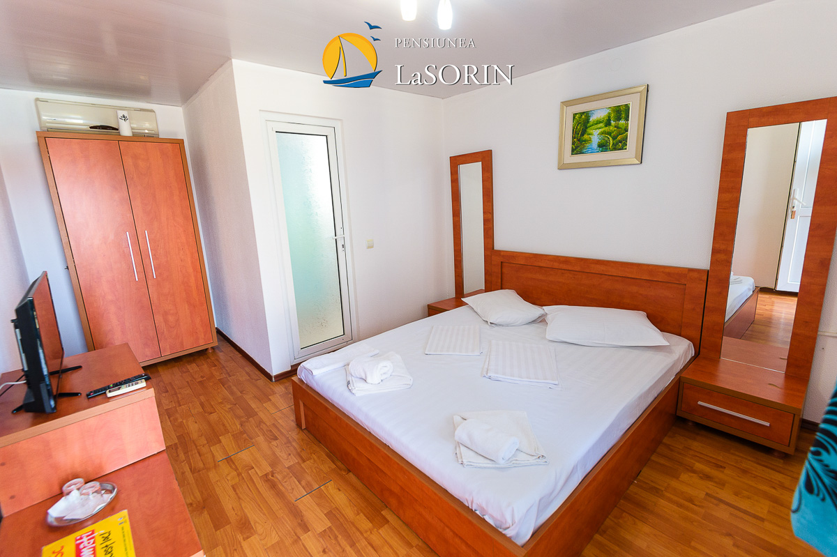 pensiunea-la-sorin-cazare-murighiol_piscina_.0356